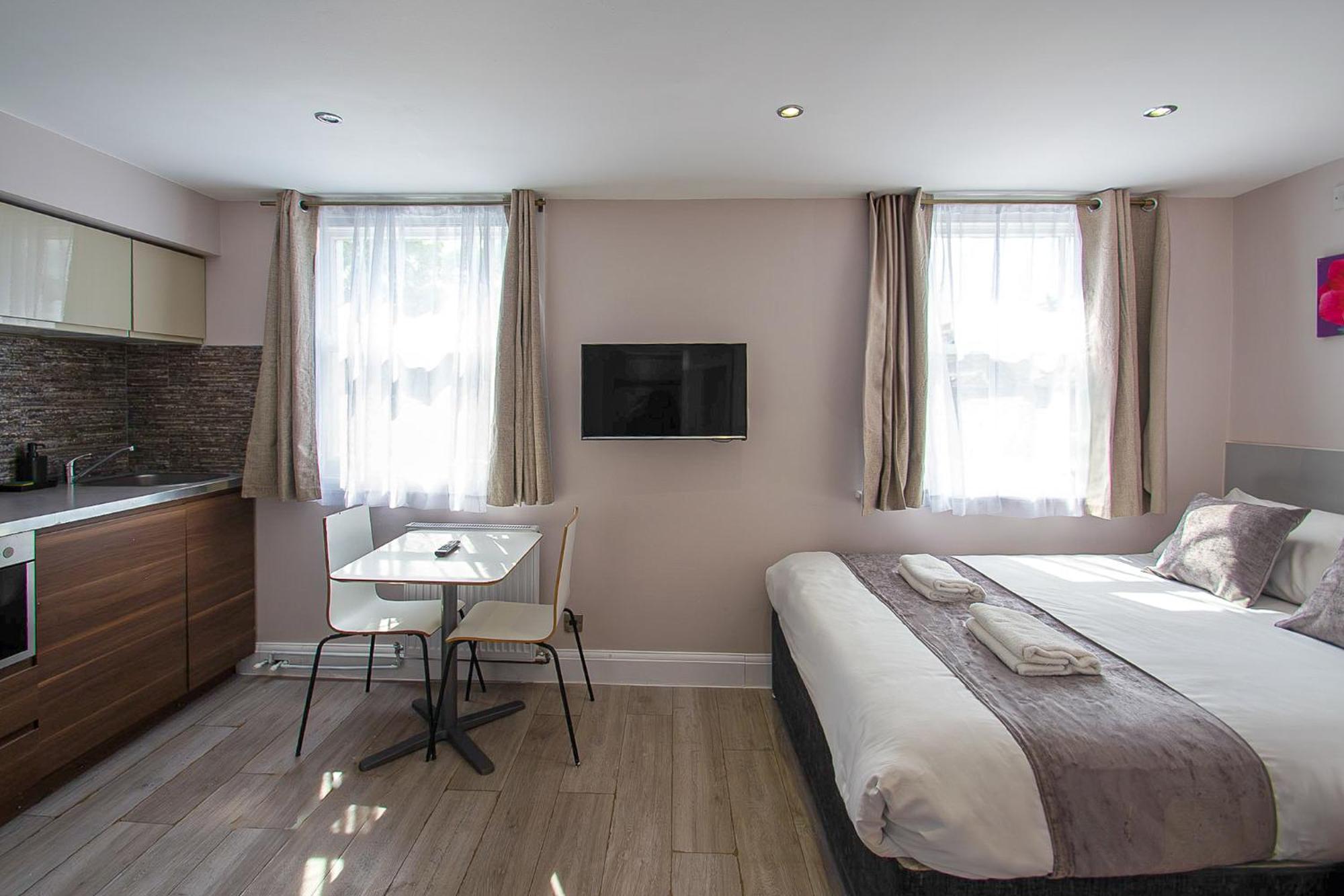 Apartment Imperial Court London
